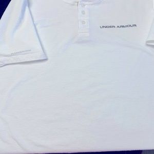 Mens Under Armour 3 button T Shirt